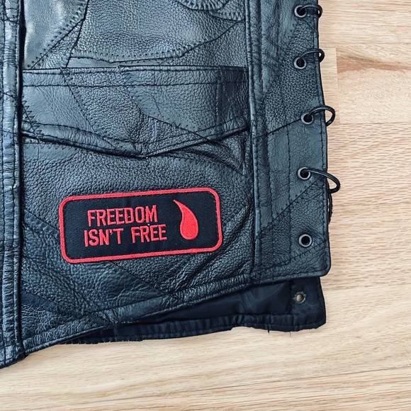 Diamond Plate Leather Vest Size XL - Picture 3 of 16